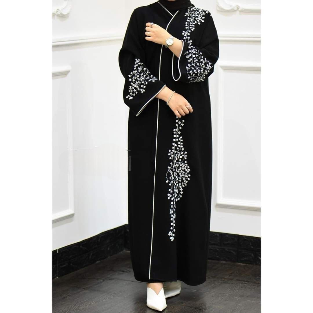 Abaya fleur noire عباية سوداء